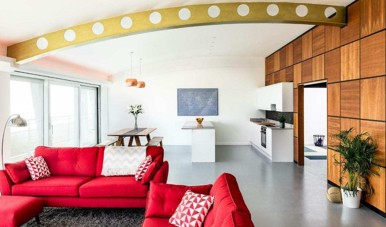 לנסינג Amazing Beach Apartment מראה חיצוני תמונה